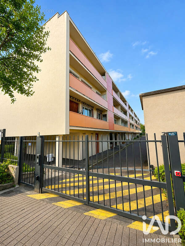 Appartement 53 m² à Montmorency  - photo 2