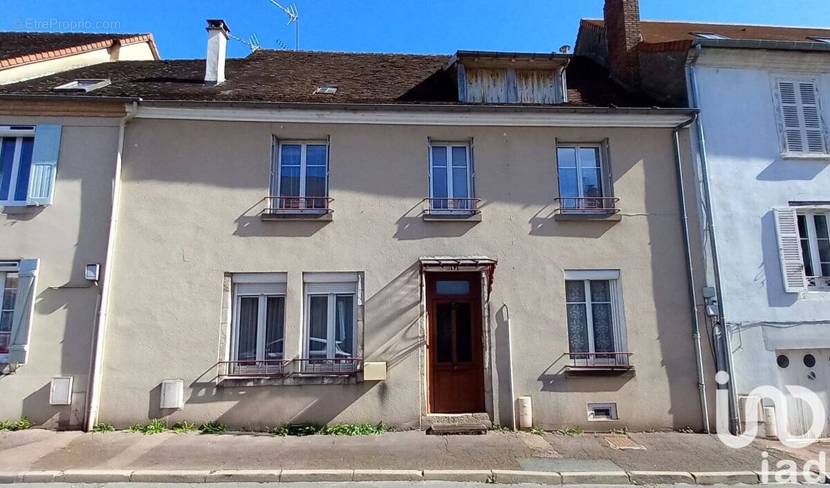 Photo 1 - Maison à SAINT-YRIEIX-LA-PERCHE
