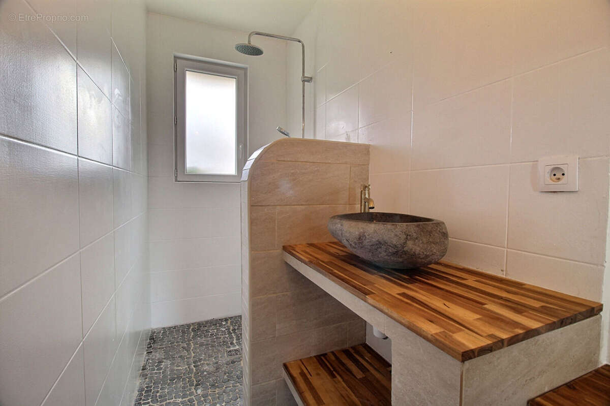 Maison 146m² à saint-genès-champanelle - photo 8