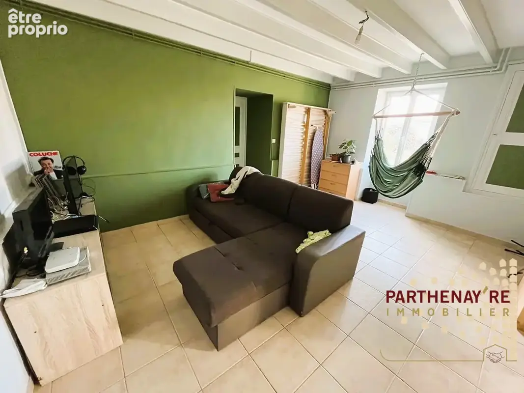 Maison 206 m² à La Ferriere-En-Parthenay  - photo 8