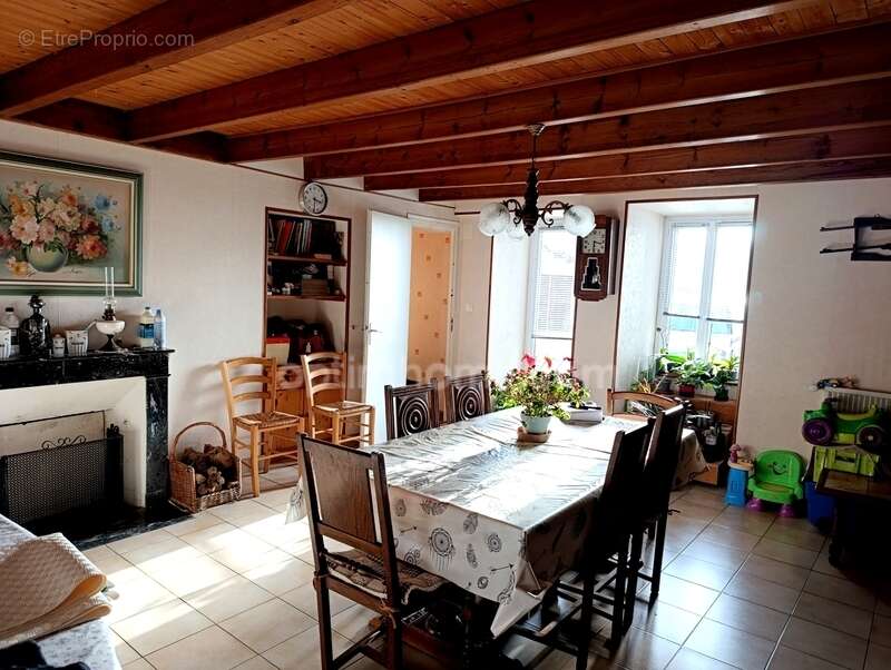 Maison à MOUILLERON-EN-PAREDS