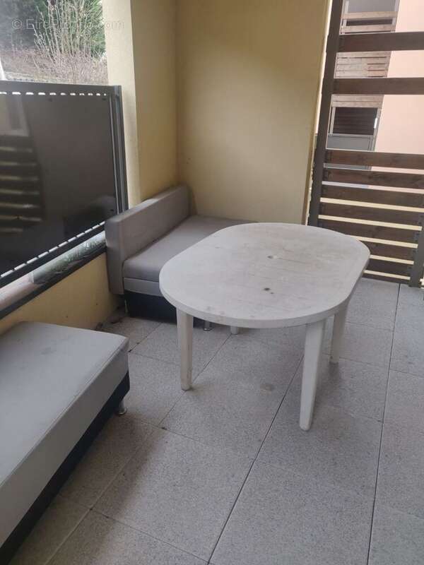 Appartement à CAILLOUX-SUR-FONTAINES