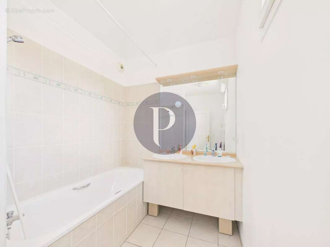 Appartement à LE PLESSIS-ROBINSON
