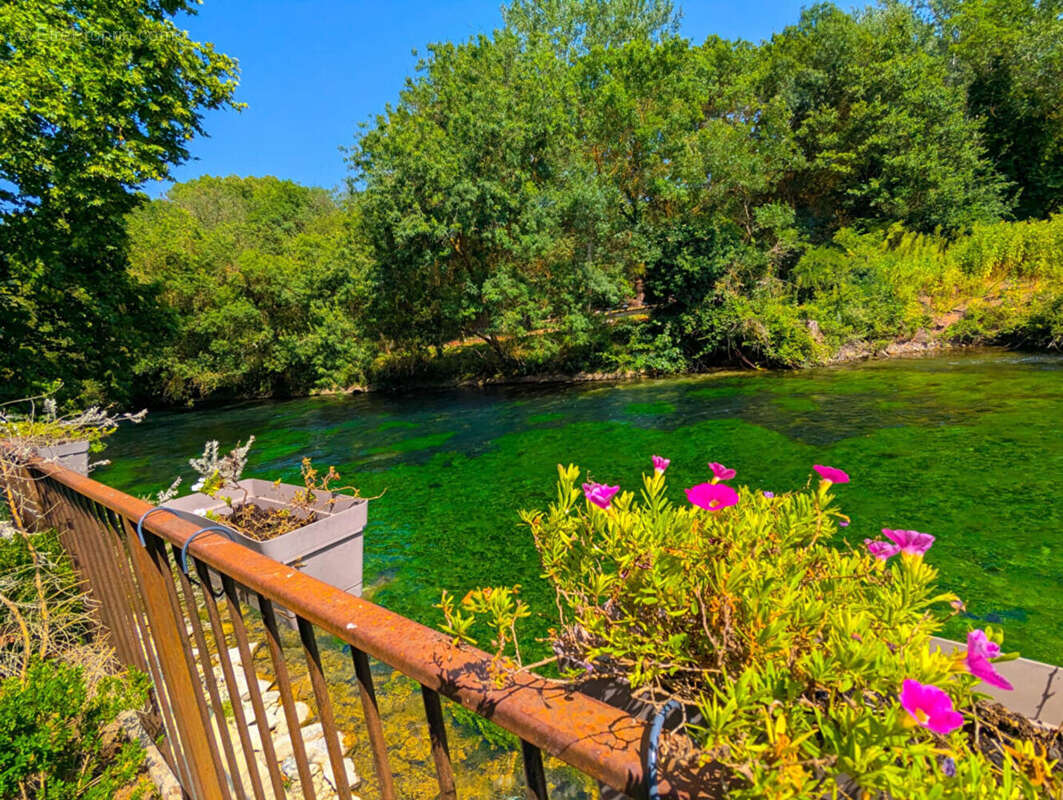 Maison à SAUMANE-DE-VAUCLUSE
