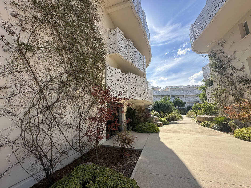 Appartement à LATTES