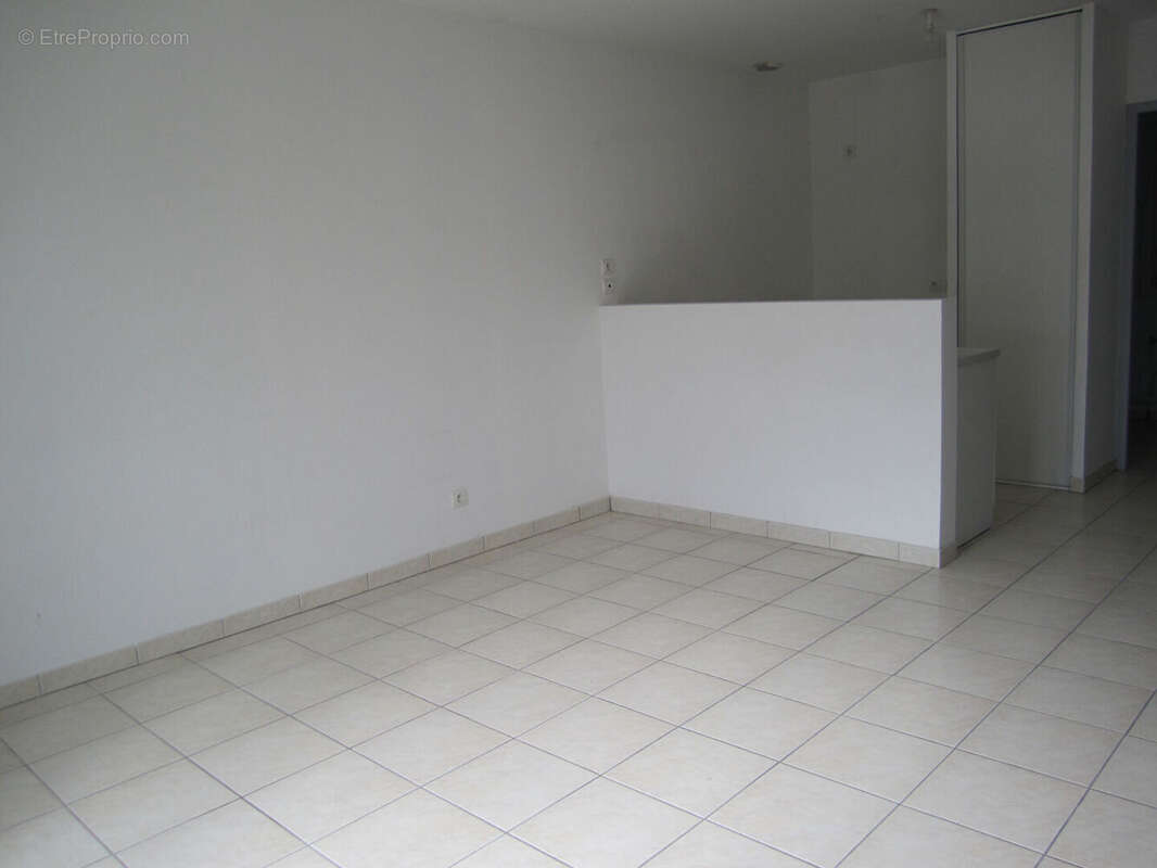 Appartement à THERDONNE