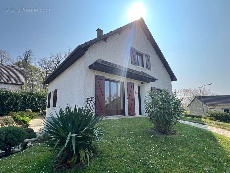 Maison à CHATELLERAULT