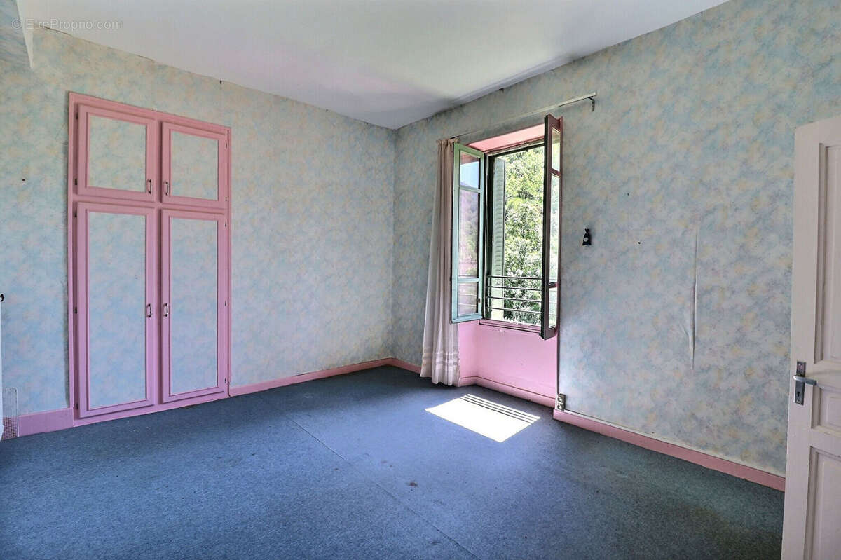 Maison à VILLEFRANCHE-DE-ROUERGUE