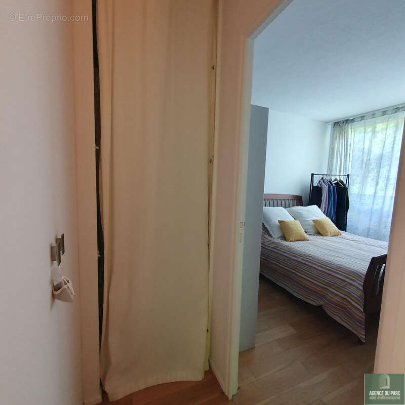 Appartement à VILLE-D'AVRAY