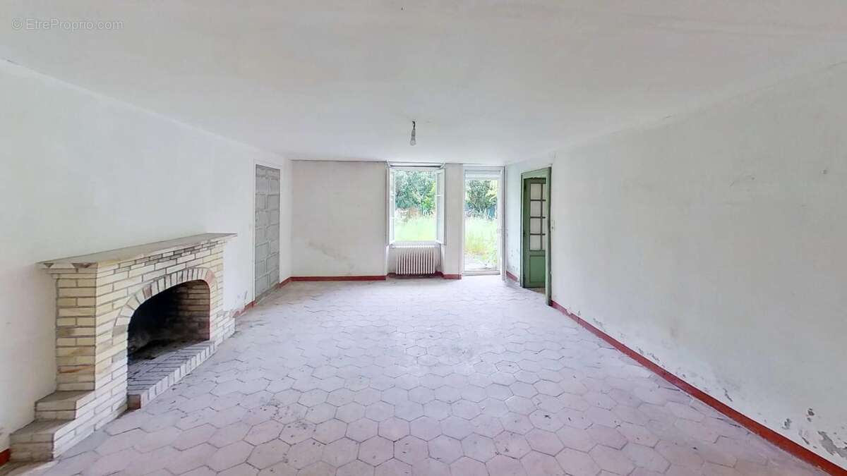 Maison à MAUVES-SUR-LOIRE