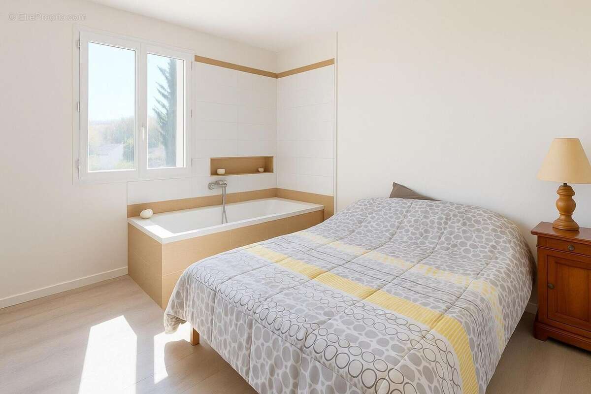 Photo 9 - Maison à LE MUY