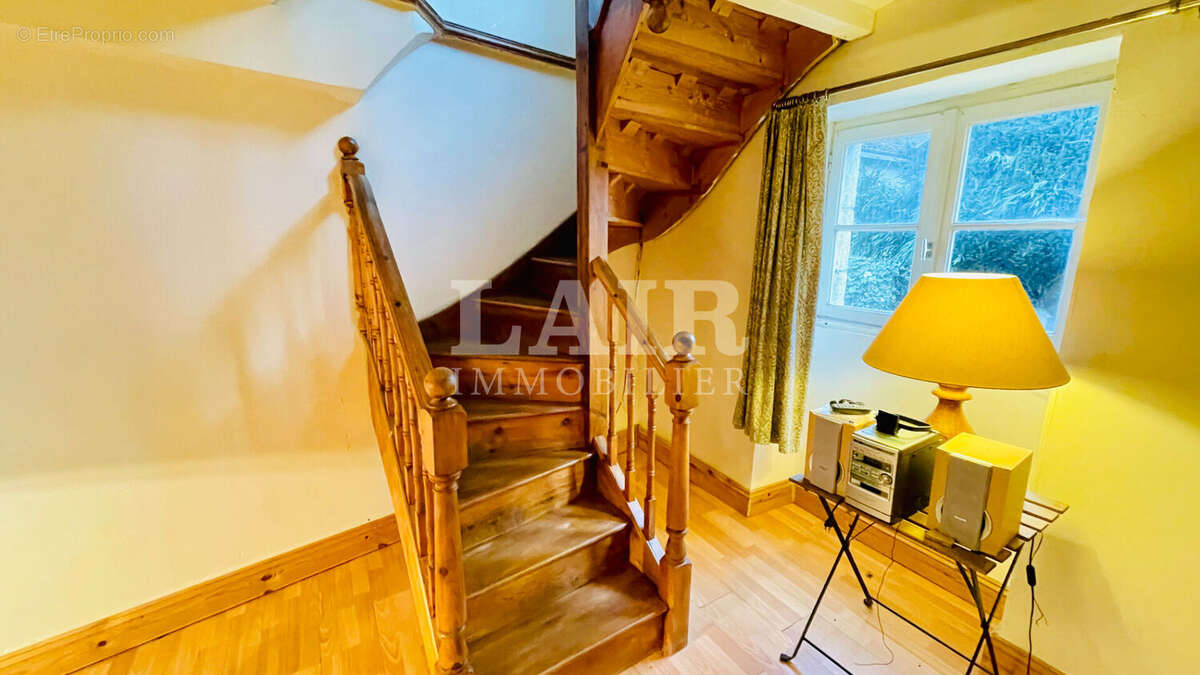 Maison à FRESNAY-SUR-SARTHE