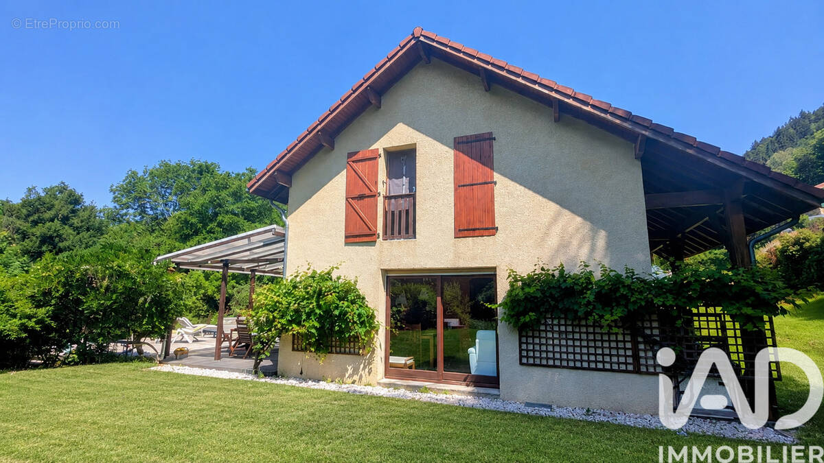 Photo 1 - Maison à ALLEVARD