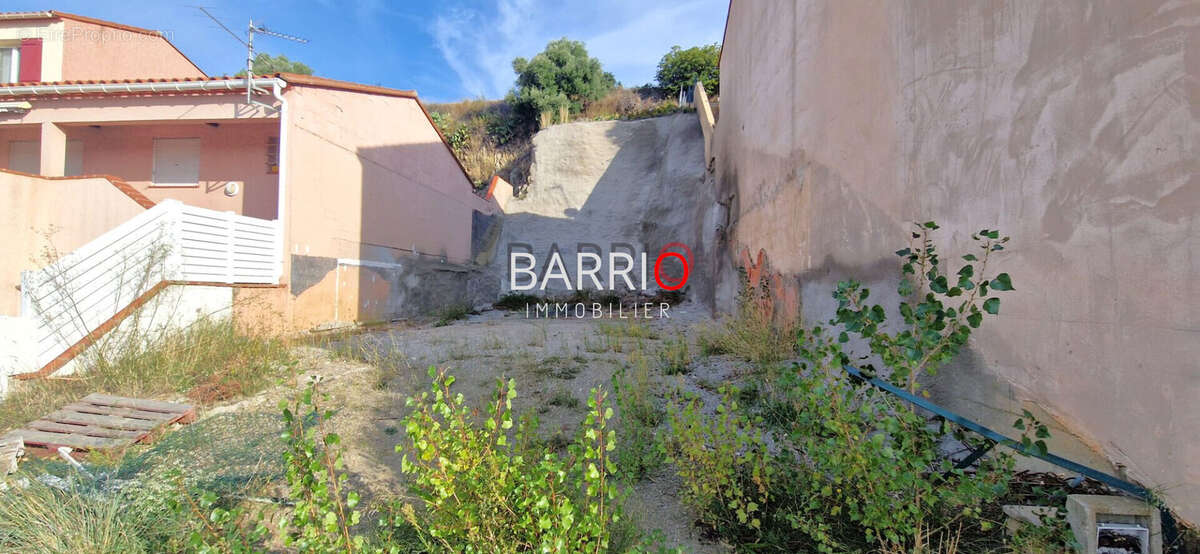 Terrain à COLLIOURE