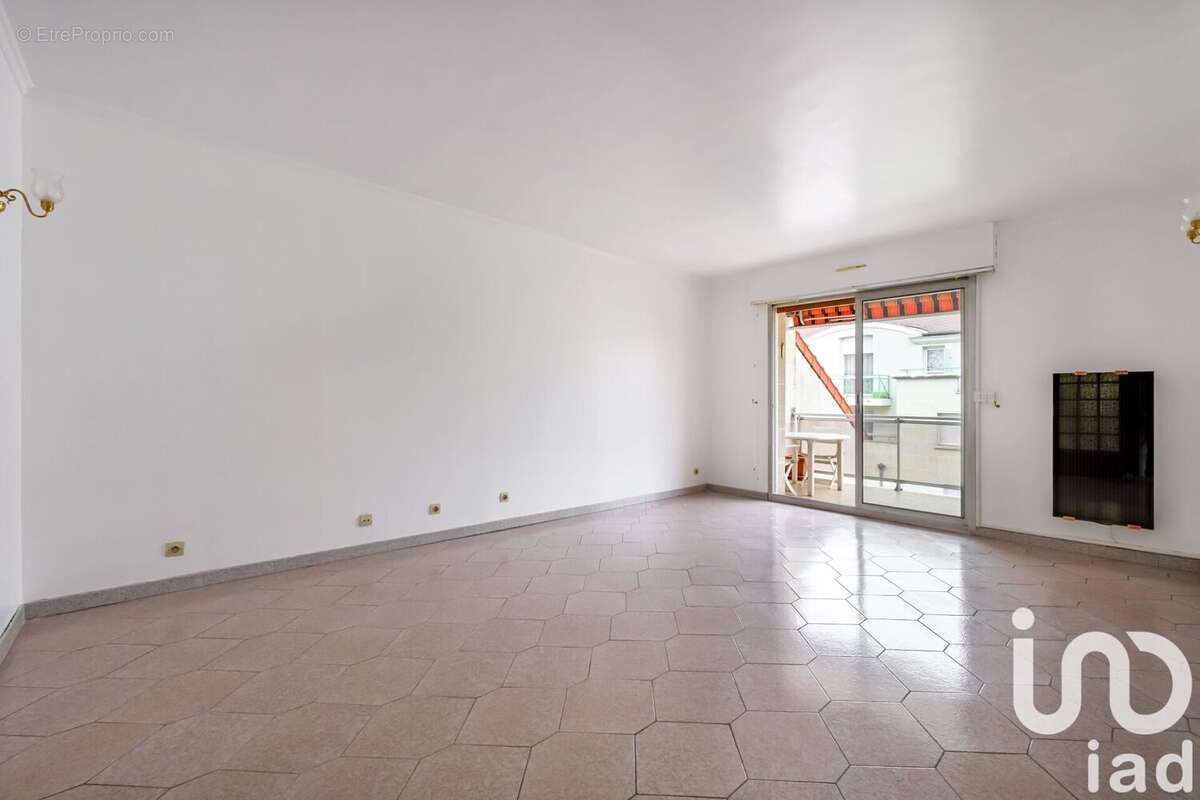 Photo 2 - Appartement à NEUILLY-PLAISANCE