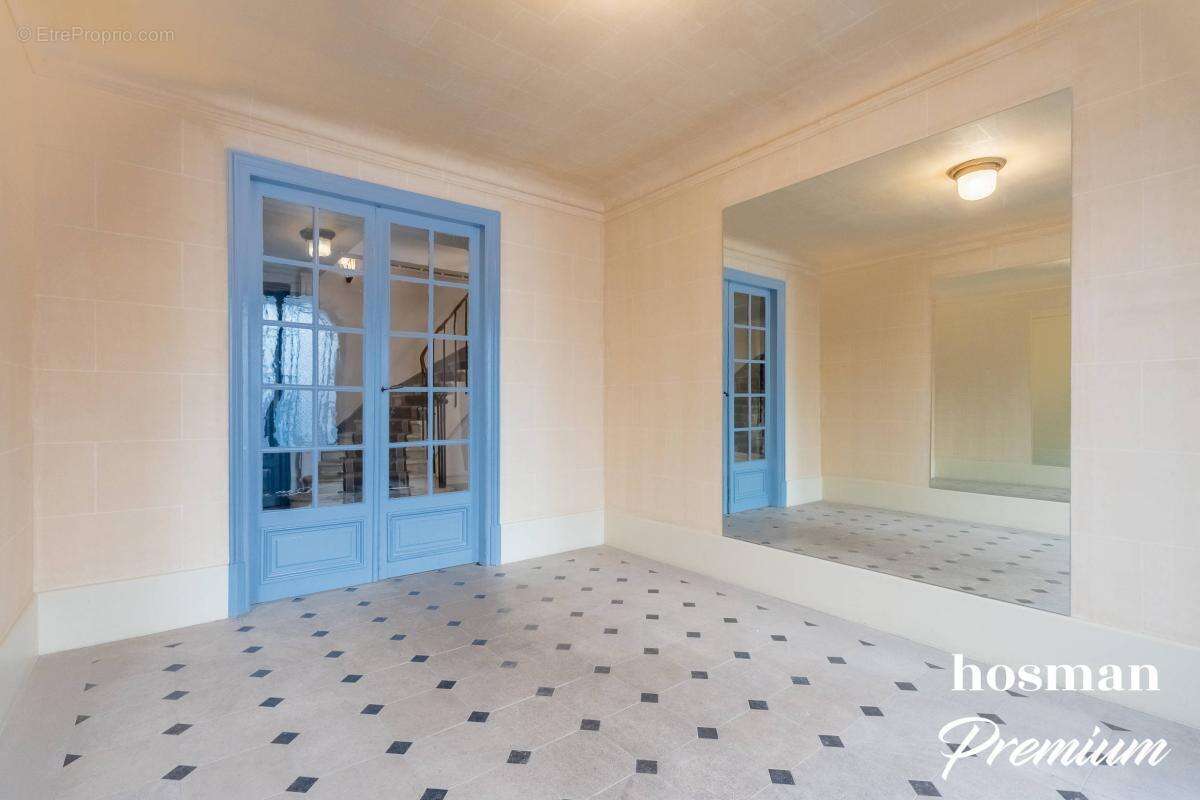 Appartement à PARIS-7E