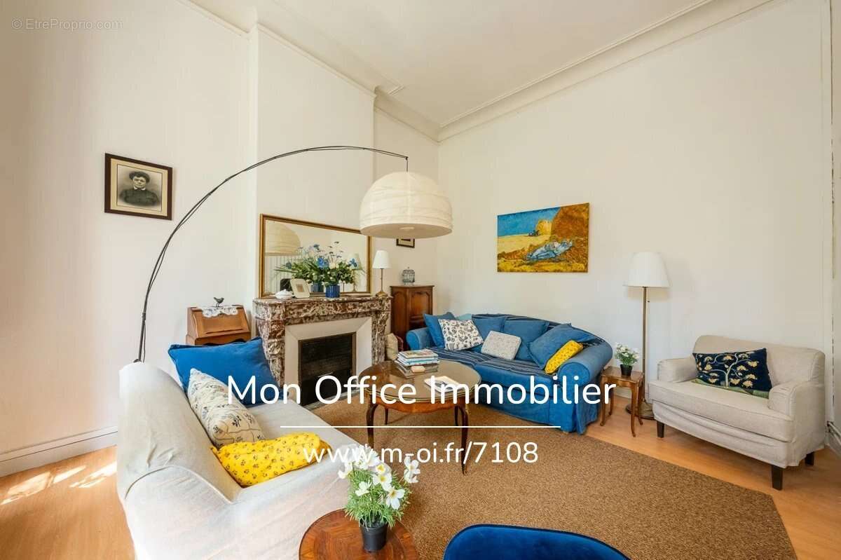 Référence : 7134-SKA - Maison 9 pièce(s) à Salon-de-Provence (13300) - photo 24