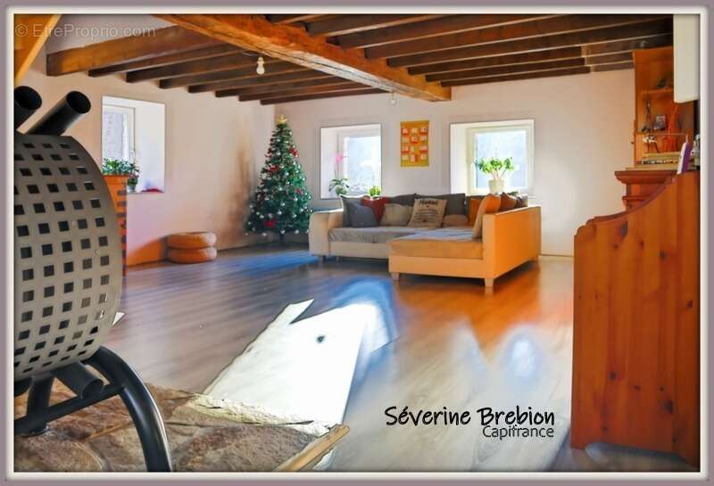  Maison rénovée en pierre de 166 m², 4 chambres, vaste séjour, dépendance, assainissement OK, avec ancien moulin et terrain de 1 - photo 30