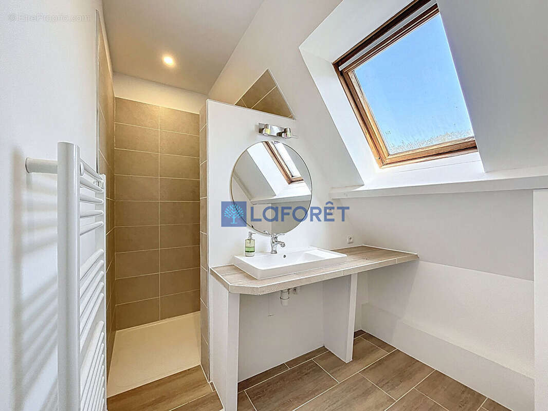 Maison à SAINTRY-SUR-SEINE