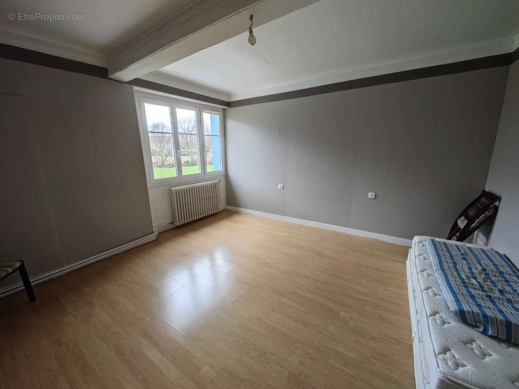 Maison à TAMNAY-EN-BAZOIS