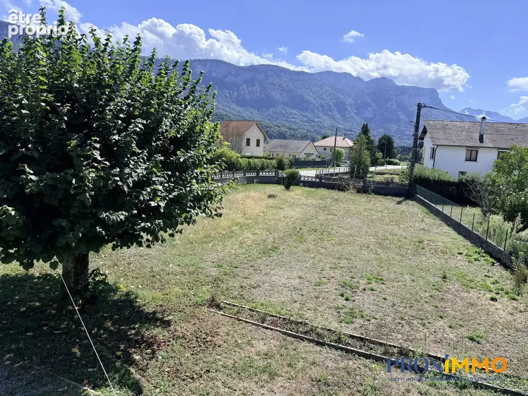 Maison 4 pièces 108 m² à vendre à Entre-Deux-Guiers (38380) - photo 3