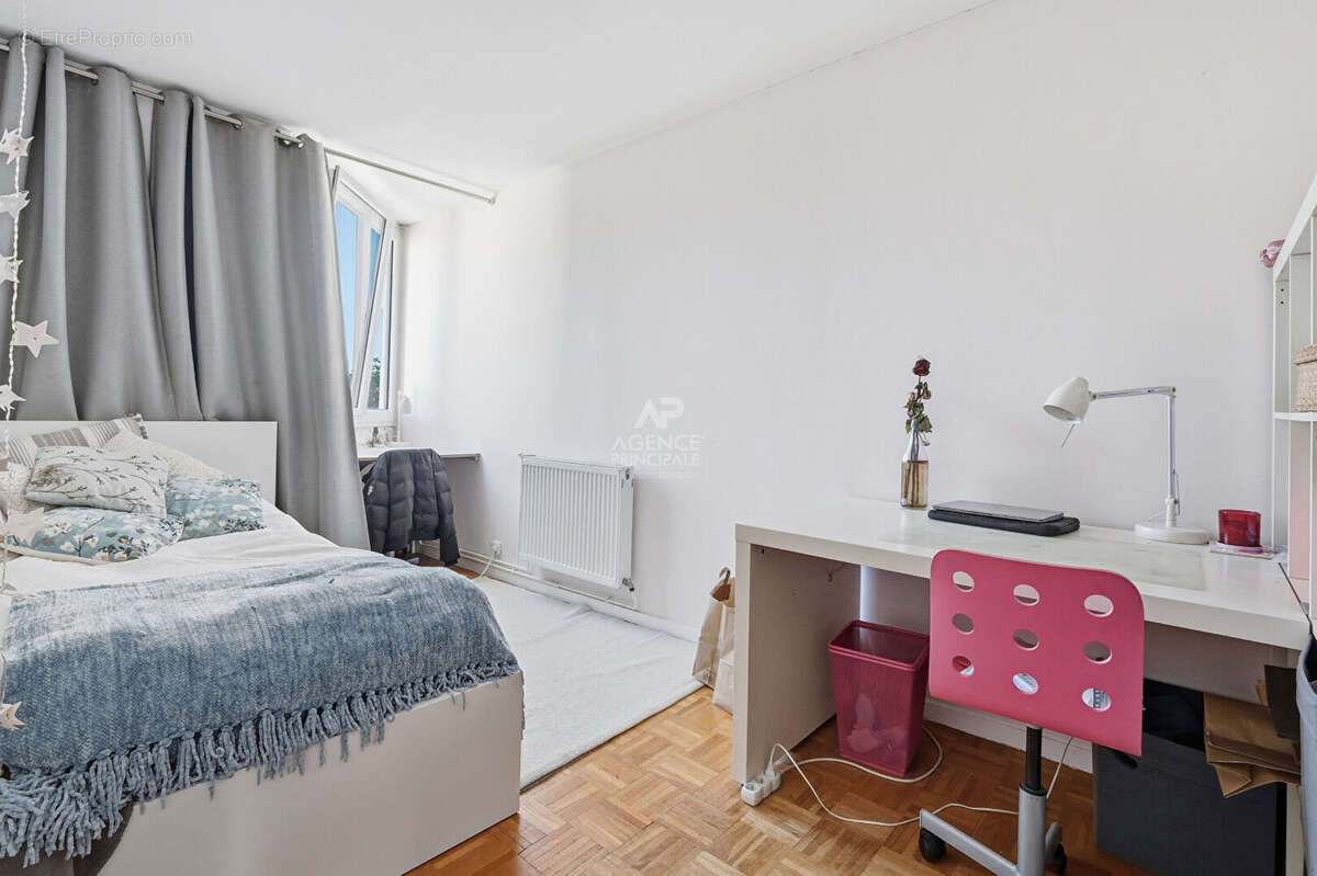 Appartement Saint Germain En Laye 5 pièce(s) 91.79 m2 - photo 6