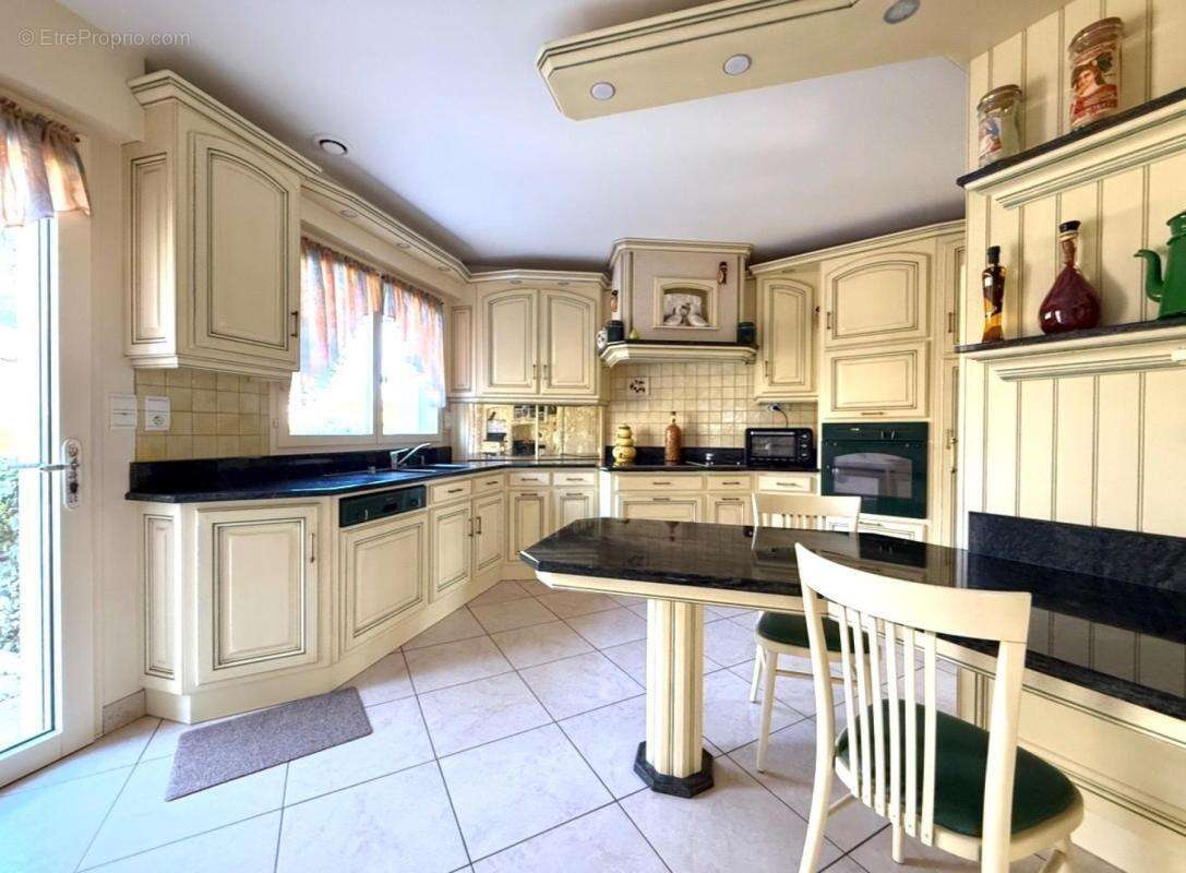 Maison à MALESTROIT