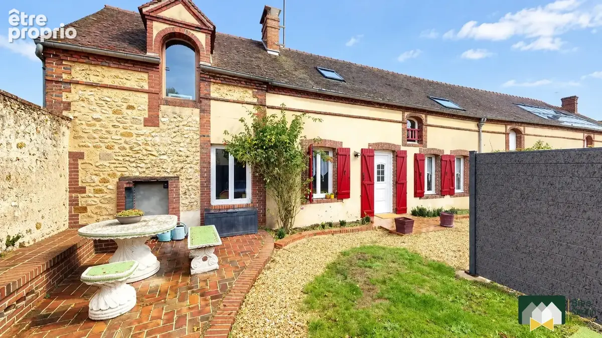 Maison 4 pièces 113 m² à vendre à Vert-En-Drouais (28500) - photo 1