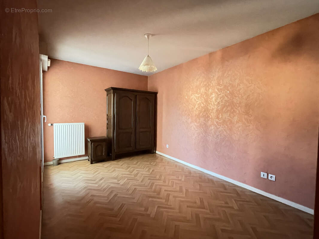 Appartement à CRAPONNE