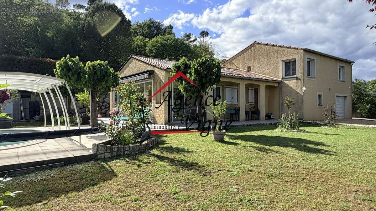 Maison à ROBIAC-ROCHESSADOULE