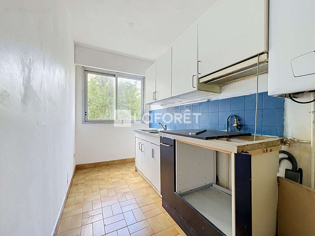 Appartement à COURBEVOIE