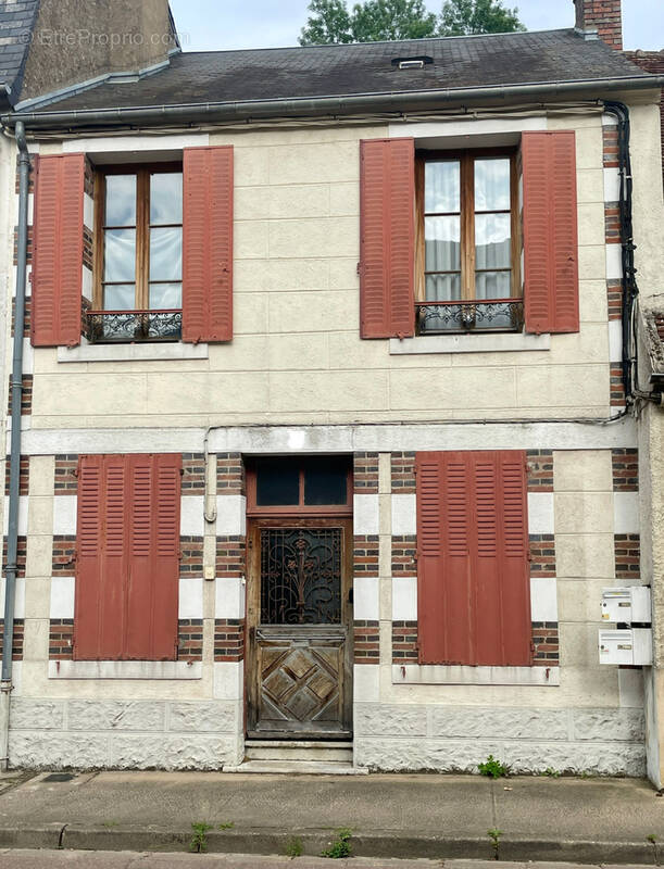Maison à PREMERY