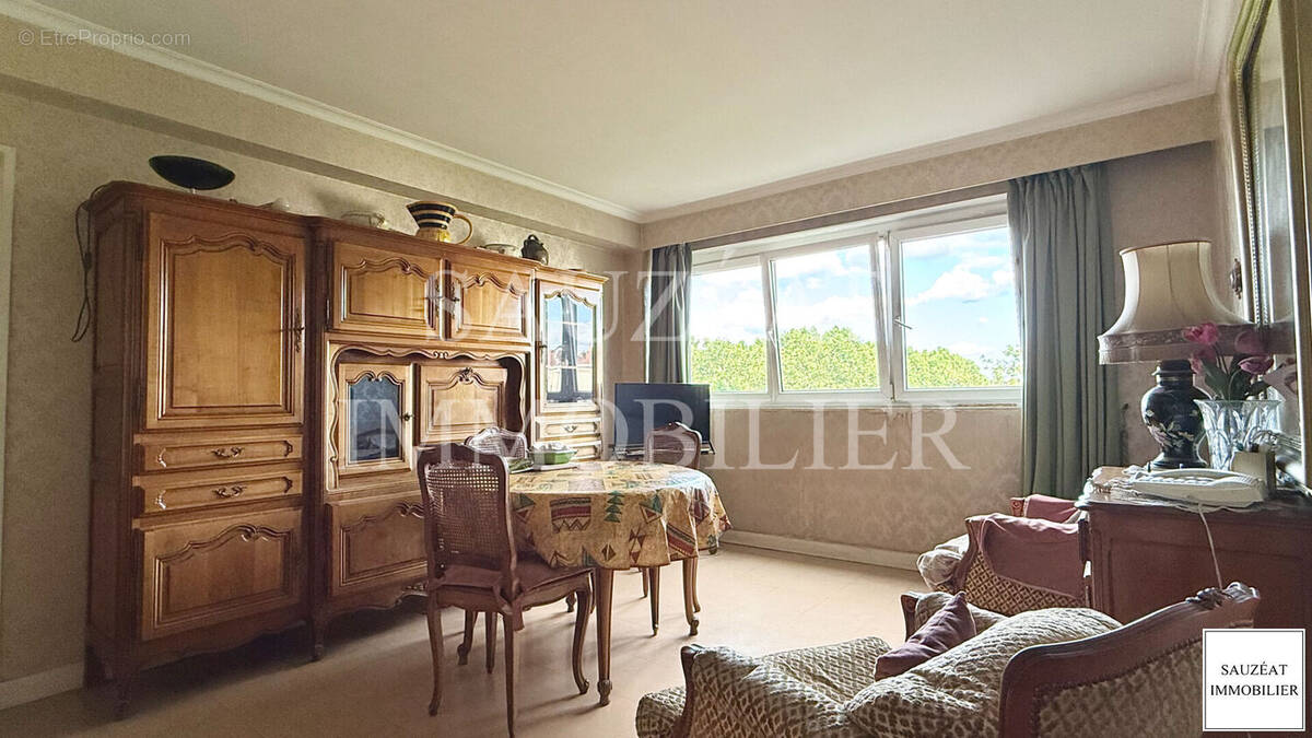 Appartement à MONTROUGE
