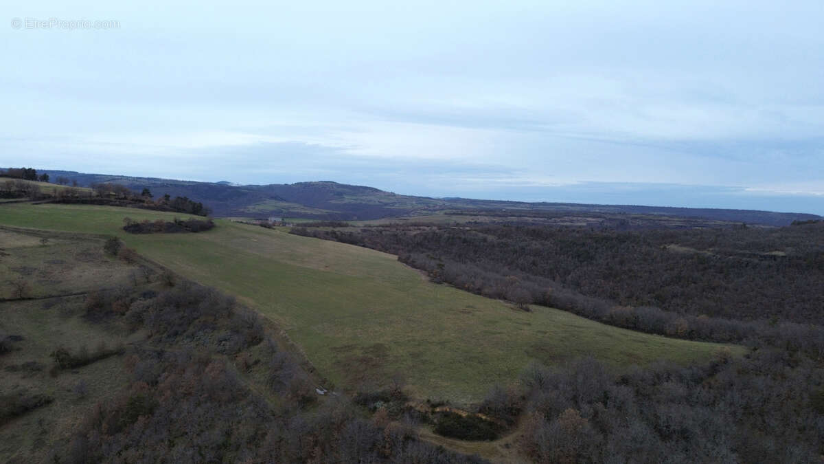 Terrain à AURIAC-L'EGLISE