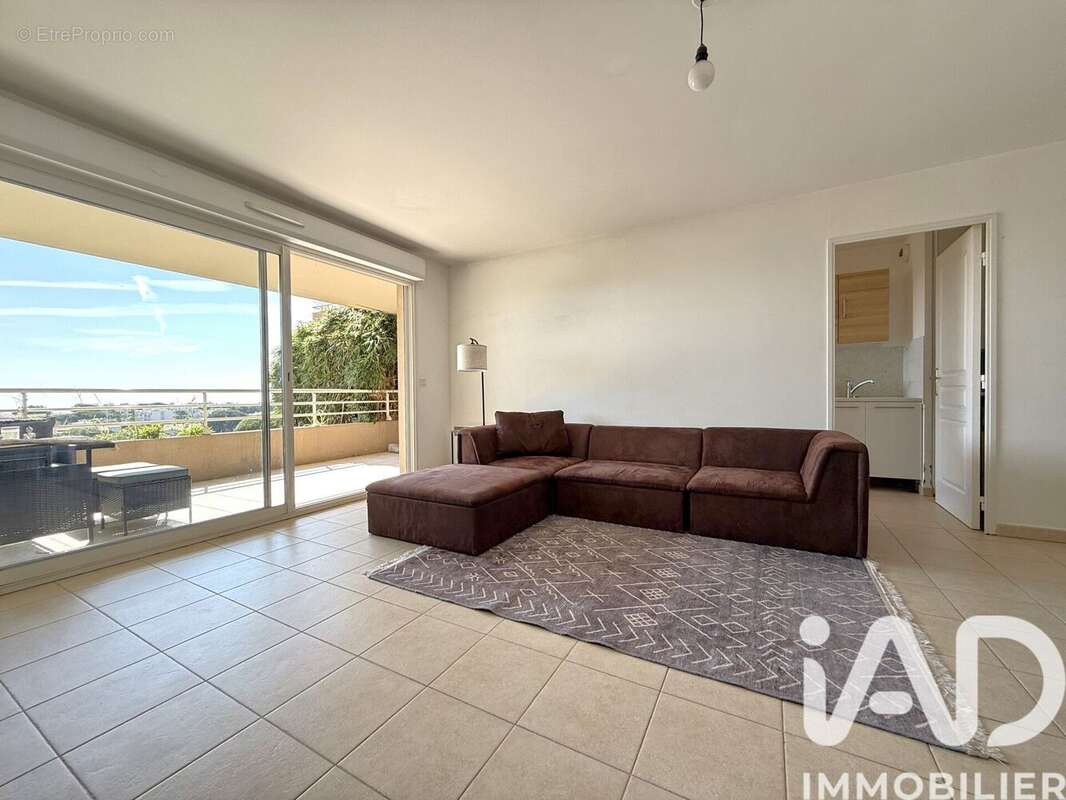 Appartement 69 m² à Saint-Laurent-Du-Var  - photo 2