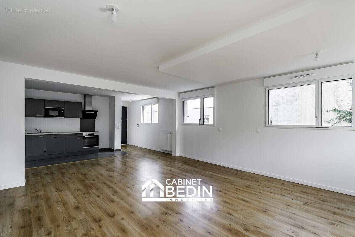 Appartement à BORDEAUX