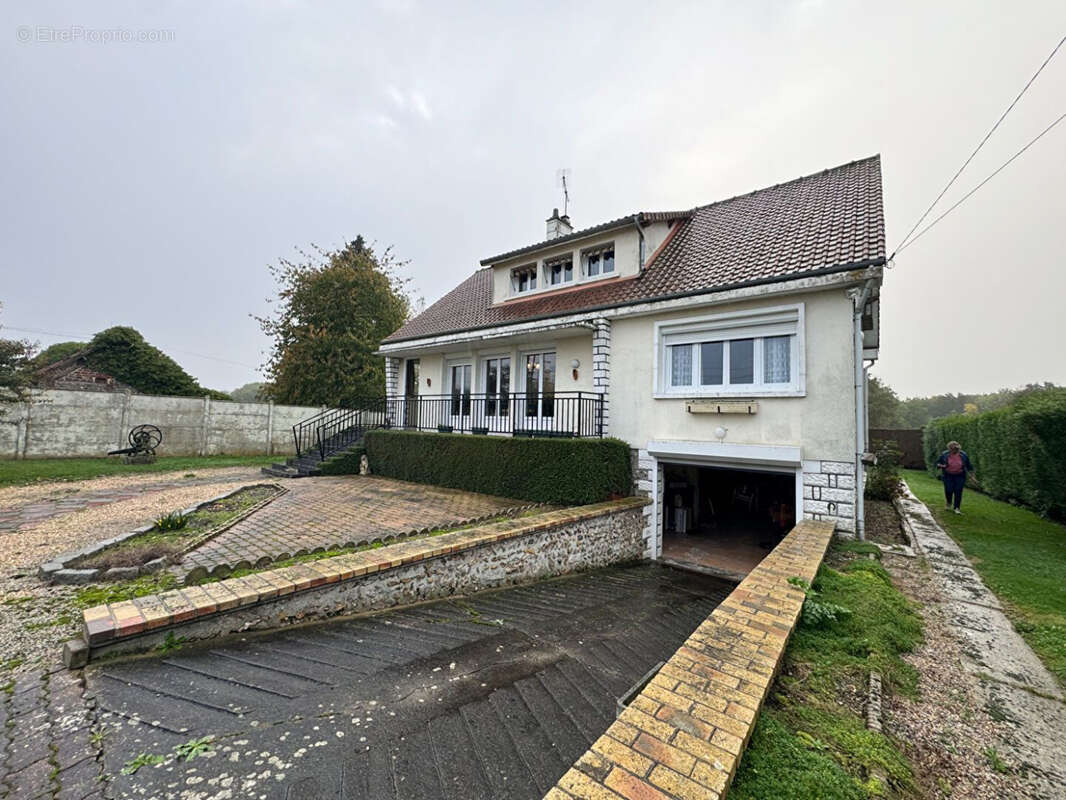 Maison à SUZAY