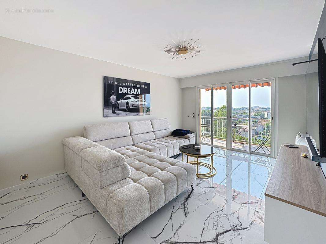 Appartement à FREJUS