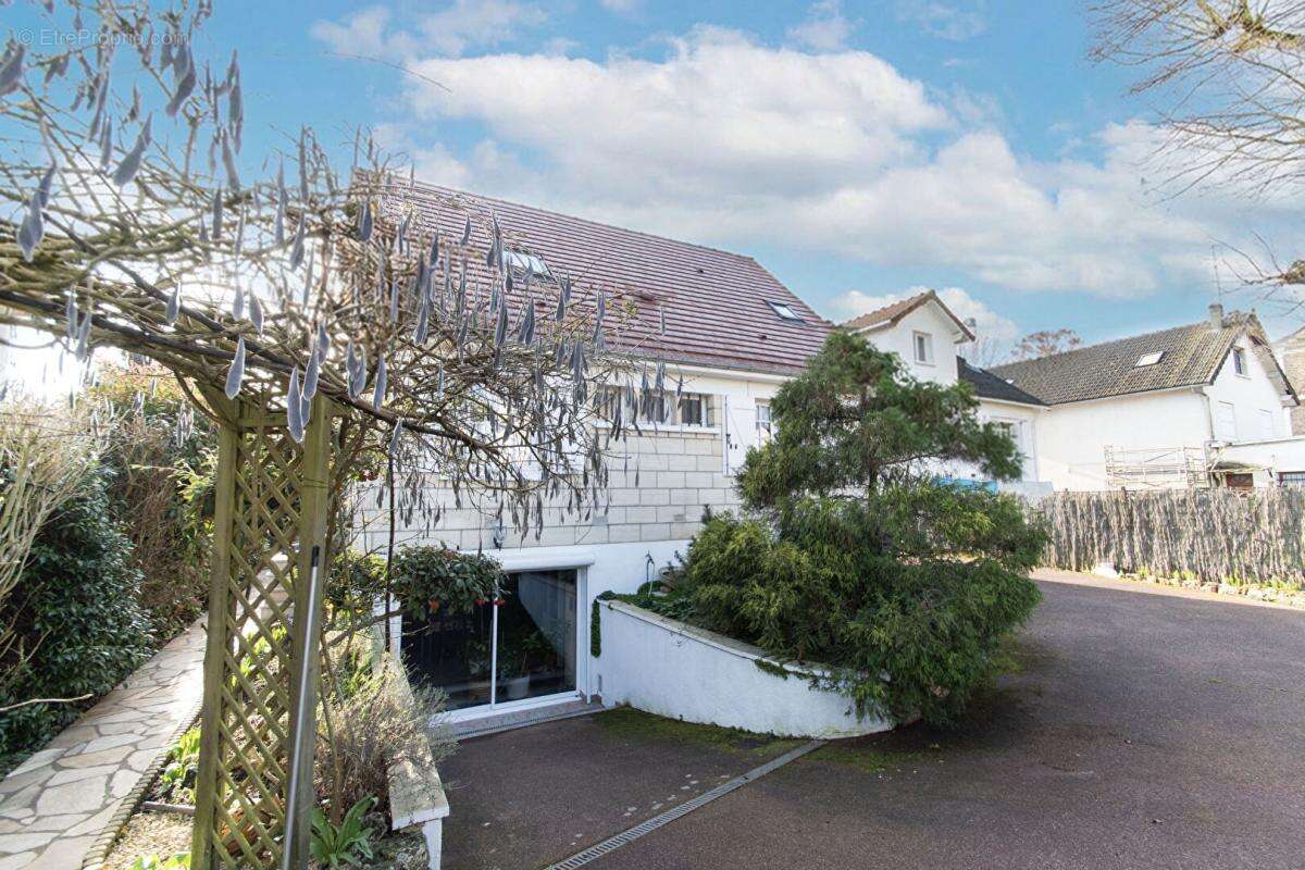 Maison à BRETIGNY-SUR-ORGE