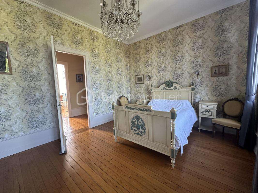 Maison de maître 5 chambres, parc et piscine - photo 14