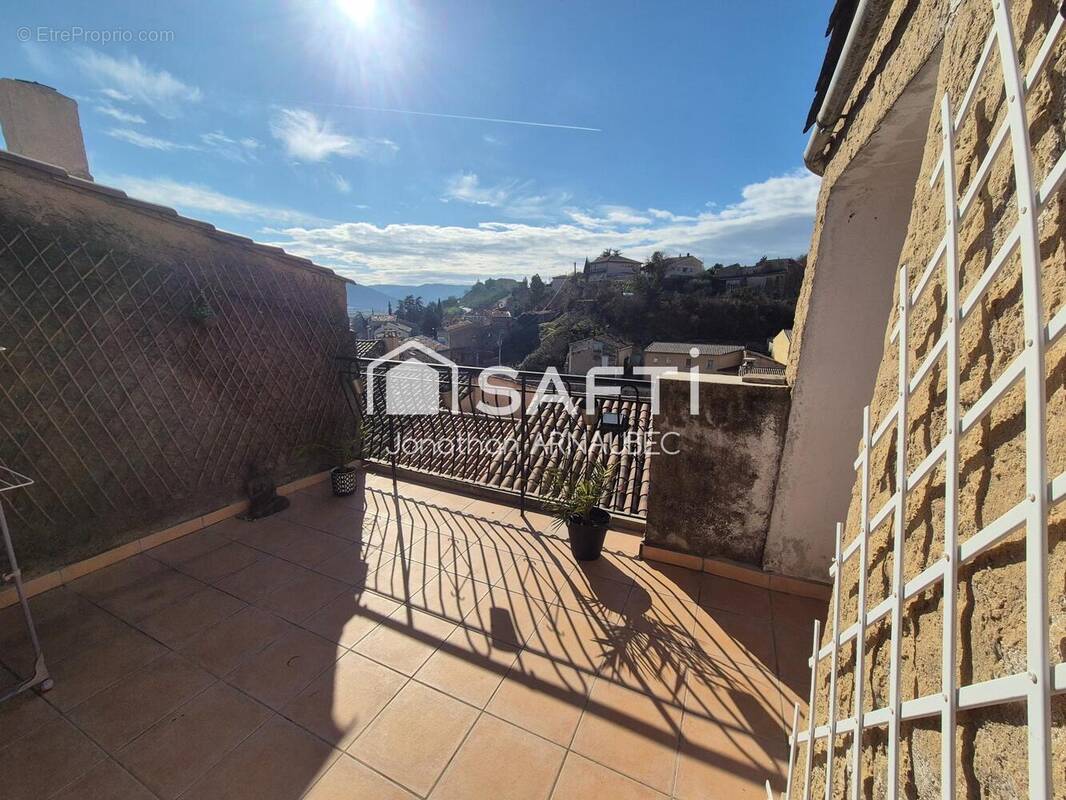 Photo 1 - Appartement à CHATEAU-ARNOUX-SAINT-AUBAN
