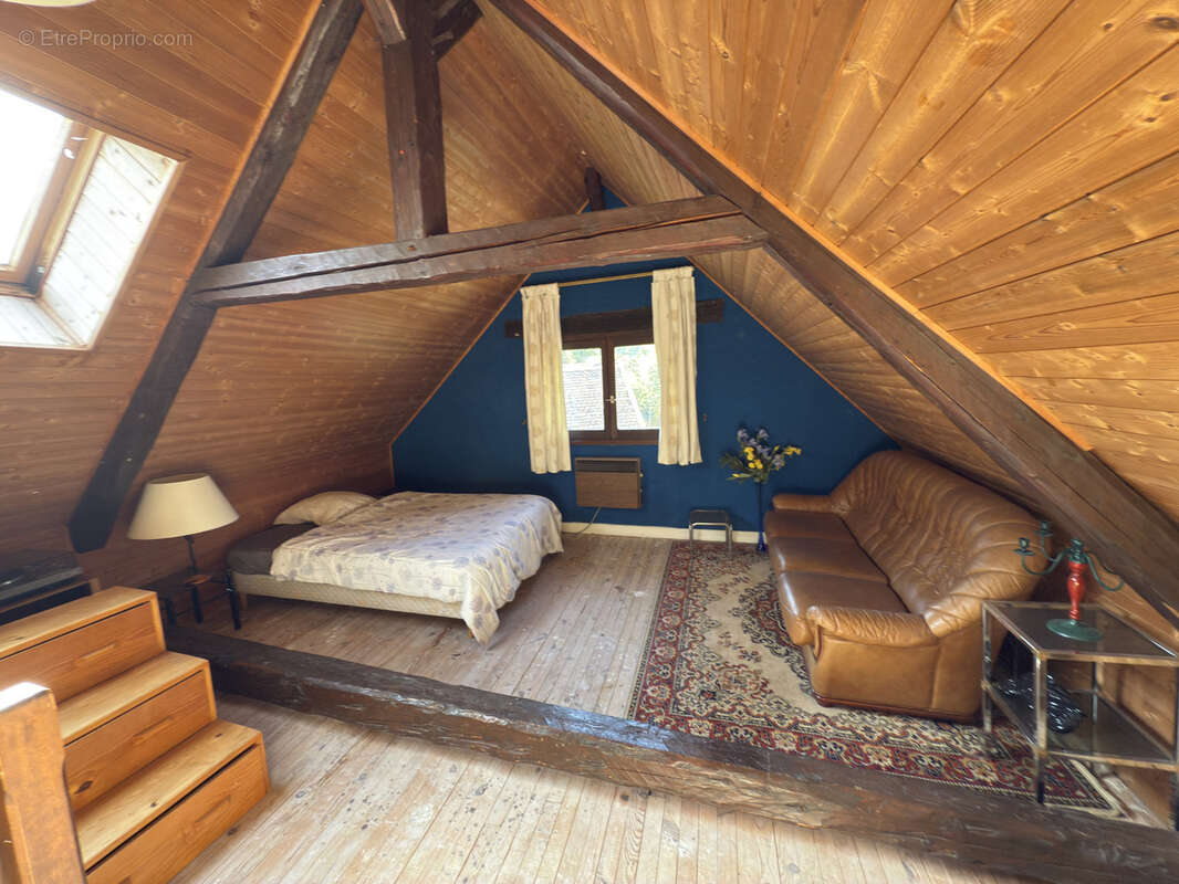 Maison à LA COMBE-DE-LANCEY