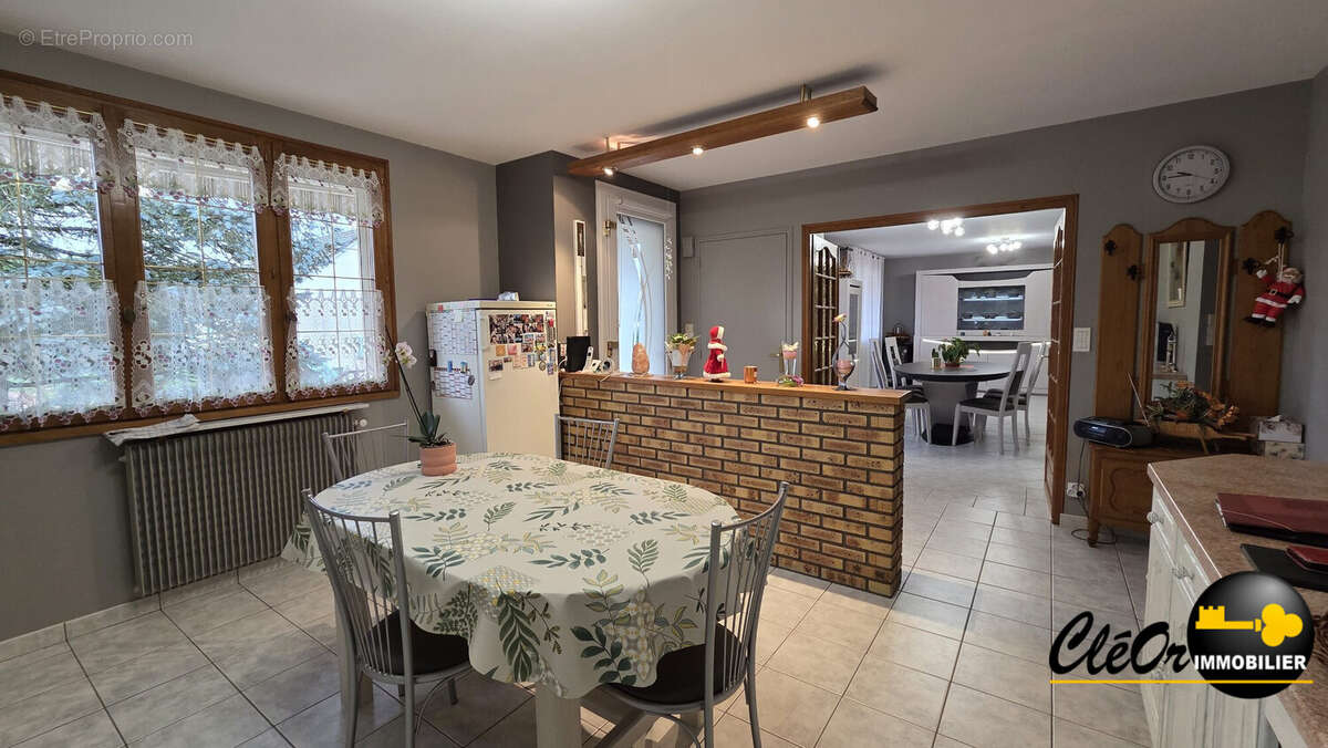 Maison à PIERRE-DE-BRESSE