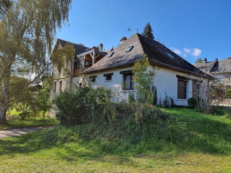 Appartement à CORREZE