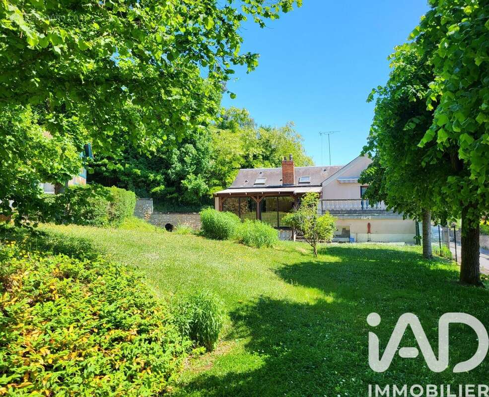 Photo 2 - Maison à JOUY-EN-JOSAS