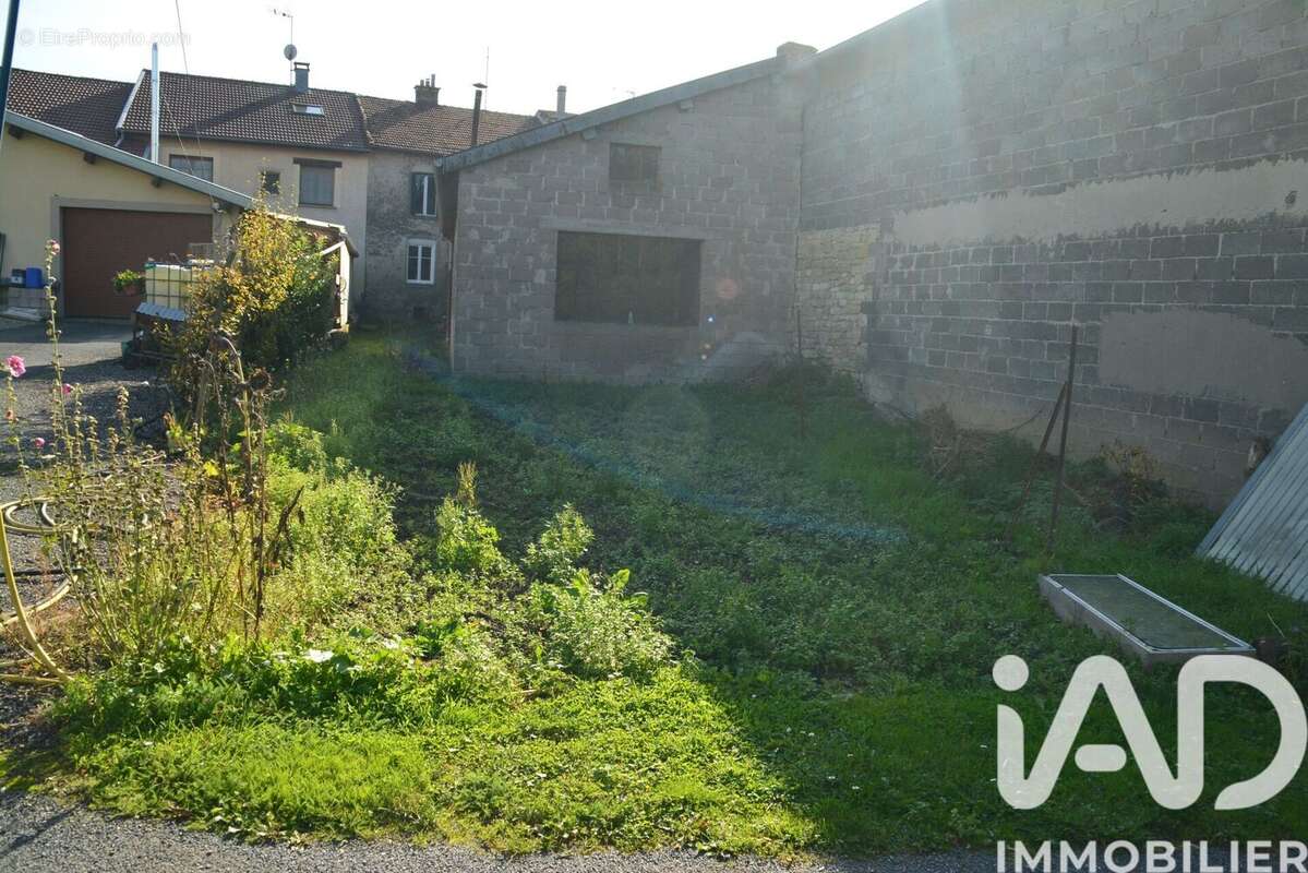 Maison 110 m² à Dombrot-Le-Sec  - photo 5
