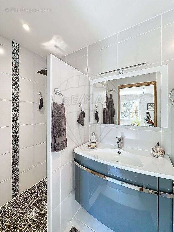 Maison à BOISSET-ET-GAUJAC