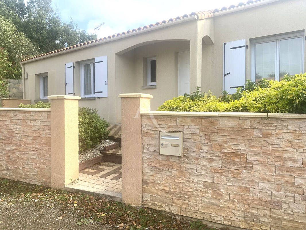Maison à LA CHAPELLE-ACHARD