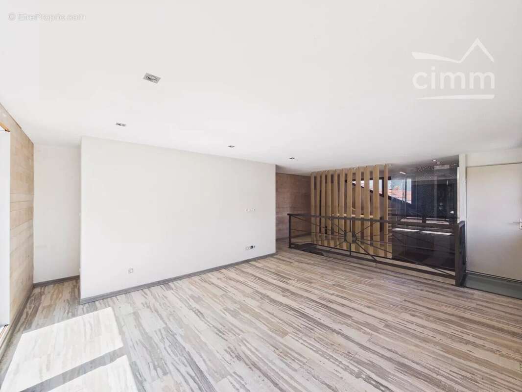 Maison de type 3 de 166 m² + appartement indépendant et garage - photo 13