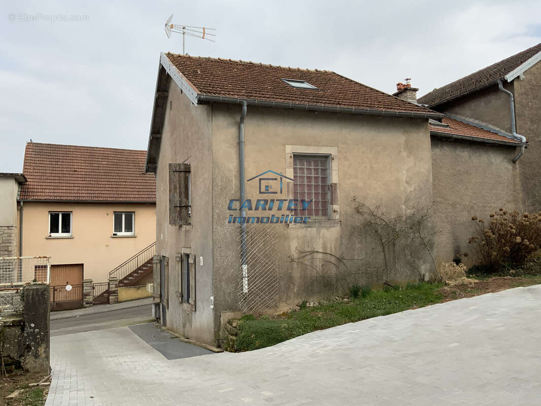 Appartement à LUXEUIL-LES-BAINS